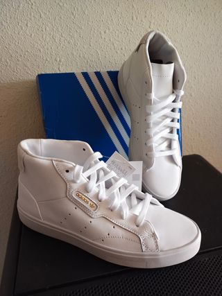 Botines Adidas de piel nuevos. talla 38 de segunda mano por 35 EUR en  Valladolid en WALLAPOP