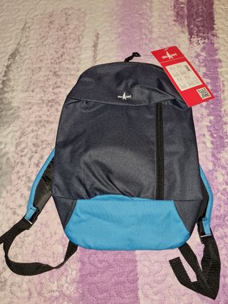 Mochila john travel de segunda mano por 2,95 EUR en Madrid en WALLAPOP