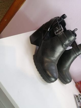 Botines Pull and Bear mujer de segunda mano en WALLAPOP