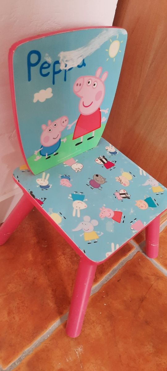 Silla peppa pig de madera