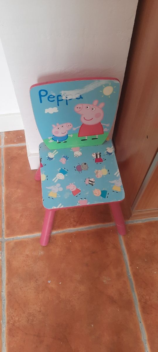 Silla peppa pig de madera