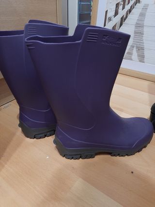 Botas agua num 39 de segunda mano por 6 EUR en Sant Celoni en WALLAPOP