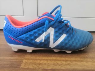 Botas de fútbol New Balance de segunda mano en WALLAPOP