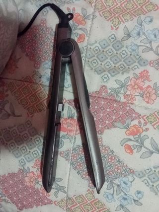 Planchas del pelo de segunda mano por 10 EUR en El Palmar en WALLAPOP