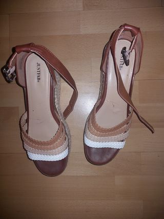 Sandalias con plataforma talla 42 de segunda mano por 20 EUR en Móstoles en  WALLAPOP