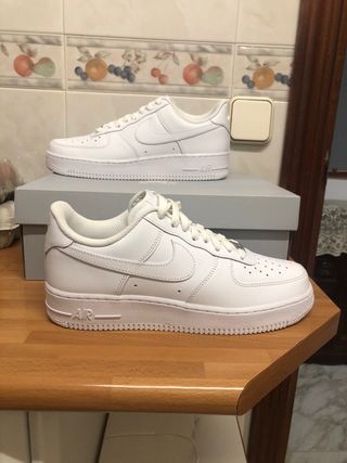 Nike air force 1 talla 42.5 de segunda mano por 140 EUR en Alcorcón en  WALLAPOP