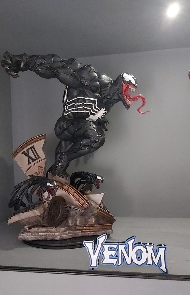 Letrero Venom