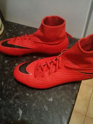 Botas de fútbol talla 45 de segunda mano en WALLAPOP