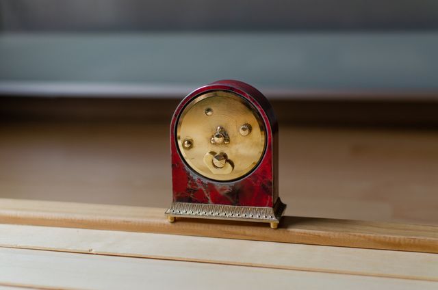 Reloj despertador Swiza