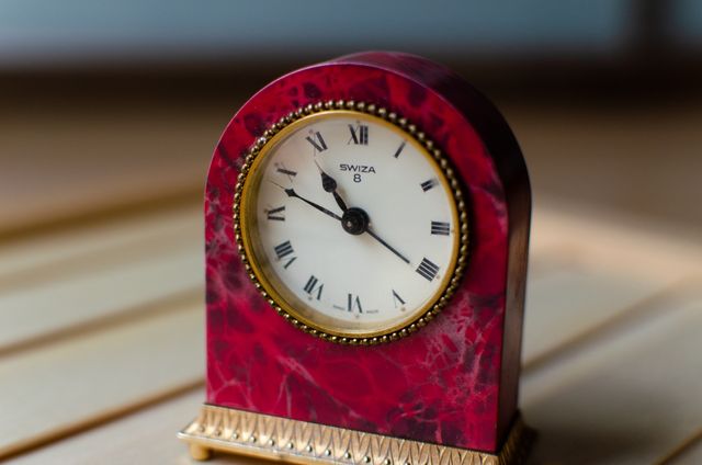 Reloj despertador Swiza