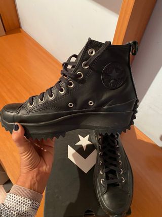 Converse plataforma Negras de segunda mano en WALLAPOP