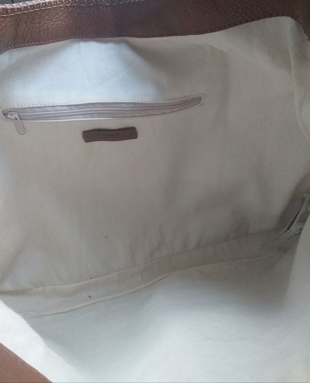 Bolso de piel marrón cuero