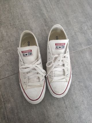 Converse blancas talla 39 mujer de segunda mano por 19 EUR en Madrid en  WALLAPOP