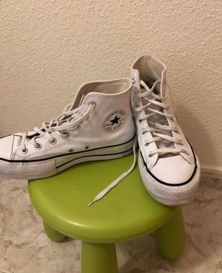 Converse doble suela de segunda mano en WALLAPOP