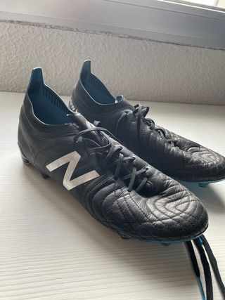 Botas de fútbol New Balance de segunda mano en WALLAPOP