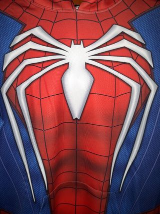 Sudadera Spiderman ps4 de segunda mano por 25 EUR en Huelva en WALLAPOP