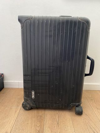 Maleta Rimowa de segunda mano por 50 EUR en Barcelona en WALLAPOP