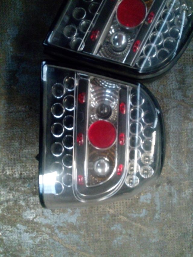 pilotos traseros VW Golf