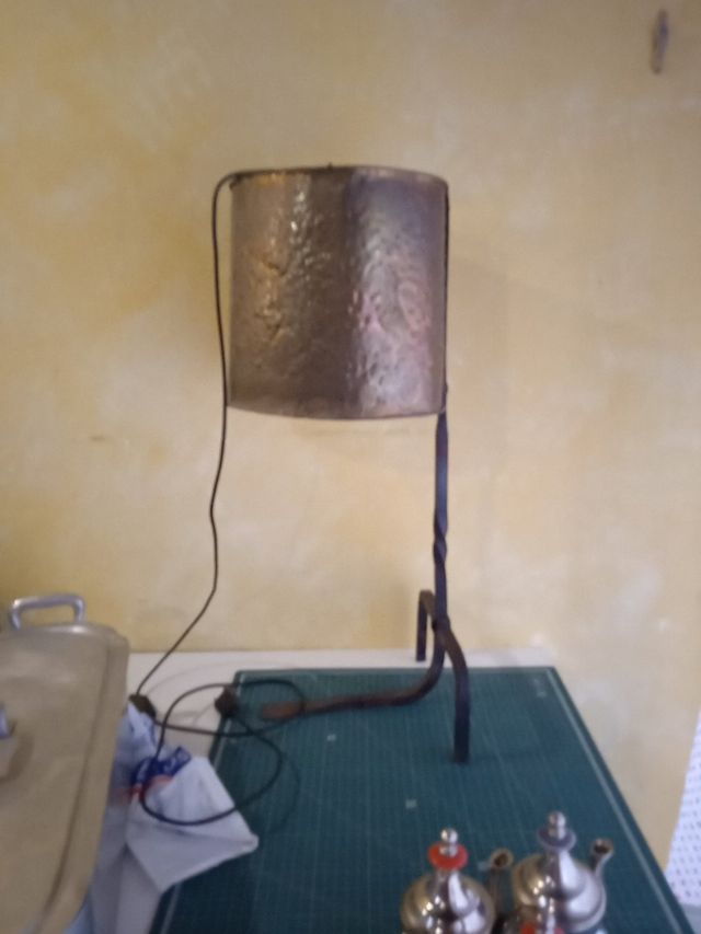 lámpara artesana de hierro