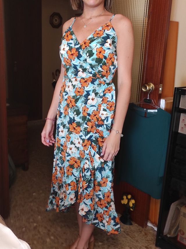 vestido de flores + regalo collar