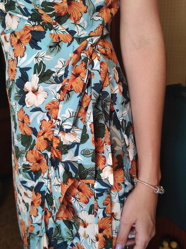 vestido de flores + regalo collar