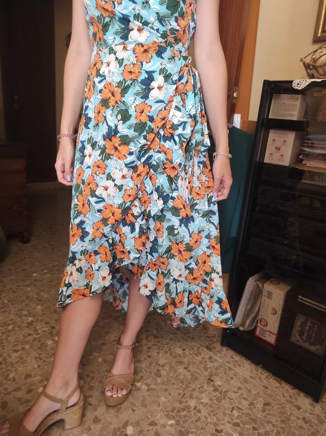 vestido de flores + regalo collar