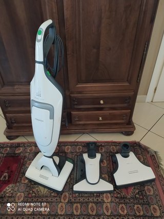Aspirapolvere Folletto seconda mano per 1,200 EUR su Roccabruna su WALLAPOP