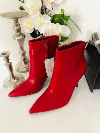 Botines Zara rojos de segunda mano en WALLAPOP