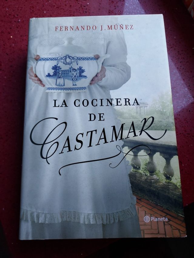 LA COCINERA DE CASTAMAR libro