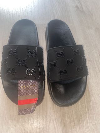 Chanclas Gucci de segunda mano en WALLAPOP