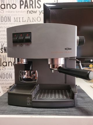 Vendo cafetera expreso de segunda mano por 80 EUR en Santa Cruz de Tenerife  en WALLAPOP