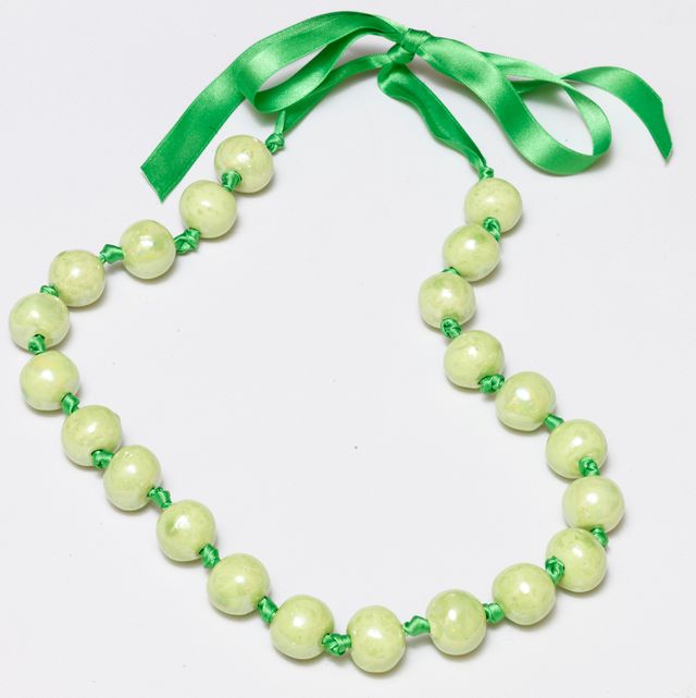 collar verde cerámico