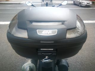 Cofre Givi de segunda mano en WALLAPOP