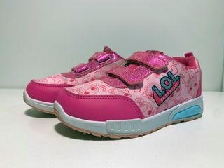 Zapatillas LOL luces niña t. 32 de segunda mano por 12 EUR en Barcelona en  WALLAPOP