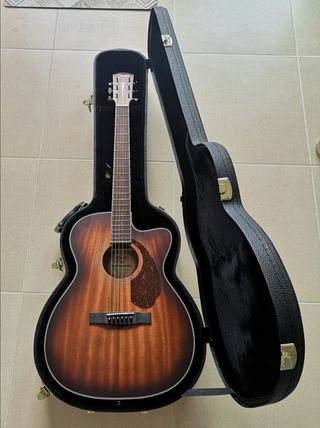 Guitarra electroacústica Fender PM-3CE de segunda mano por 700 EUR en  Torelló en WALLAPOP