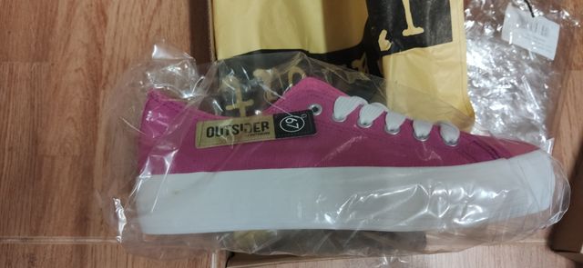 zapatillas outsider color fucsia talla 41 nuevas