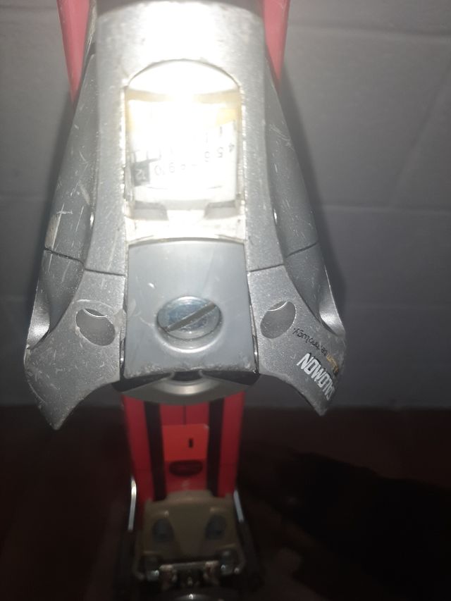 2 parejas de esquís Rossignol y Dynastar