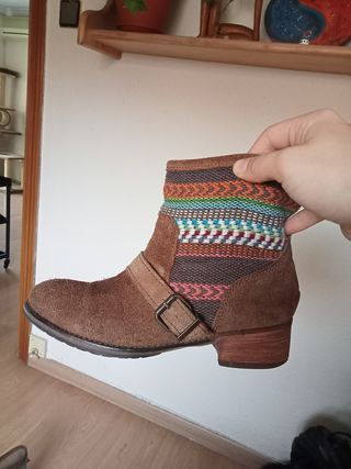 Botas botines marrones 37 indio pull and bear de segunda mano por 10 EUR en  Madrid en WALLAPOP