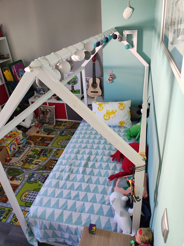 Cama casita montisori