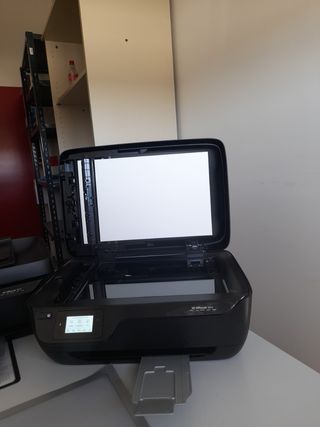 Impresora Multifunción HP OfficeJet 3833 de segunda mano por 25 EUR en  Madrid en WALLAPOP