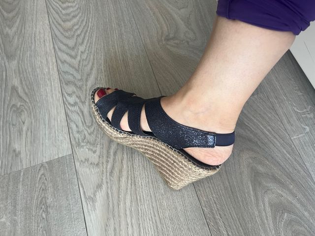 Sandalias cuña
