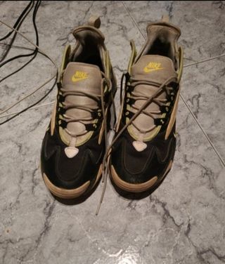 Bambas zoom nike exclusivas de segunda mano por 15 EUR en Badalona en  WALLAPOP