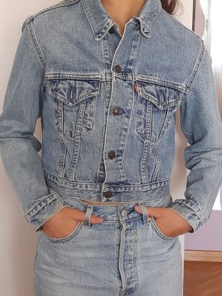 Cazadora mujer Levis de segunda mano en WALLAPOP