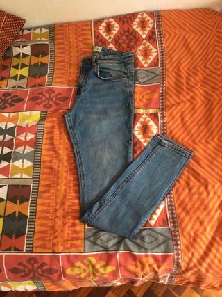 Vaqueros Skinny Pull \u0026amp; Bear EUR38 de segunda mano por 7 EUR en  Santander en WALLAPOP