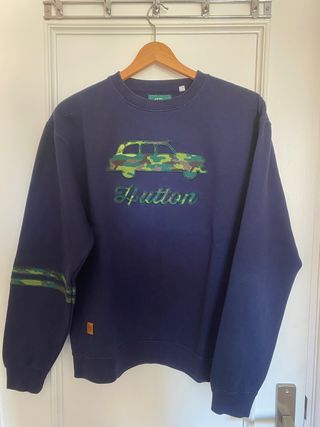 Sudadera Hutton azul de segunda mano por 15 EUR en Leganés en WALLAPOP