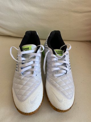 Zapatillas futbol sala NIKE LUNARGATO II de segunda mano por 50 EUR en Sant  Cugat del Vallès en WALLAPOP