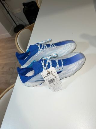 Botas de fútbol mixtas de segunda mano en WALLAPOP
