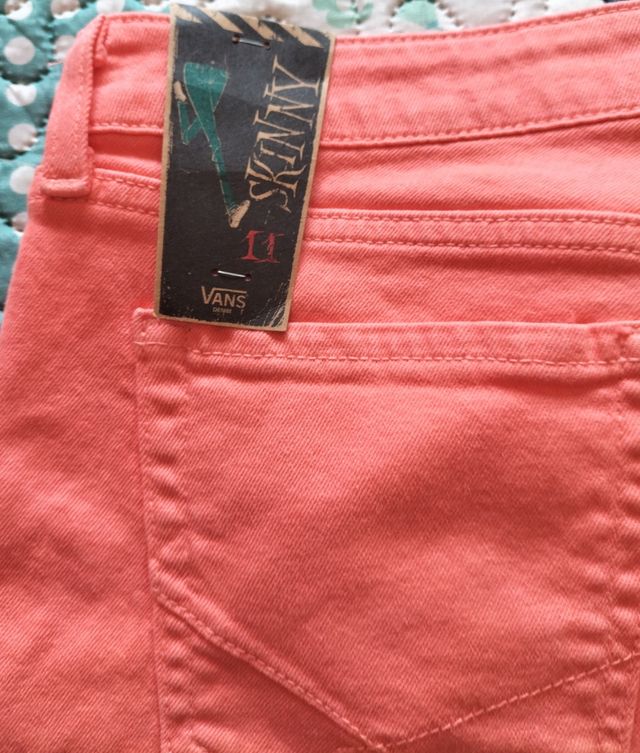 Vaquero skinny Vans nuevo.