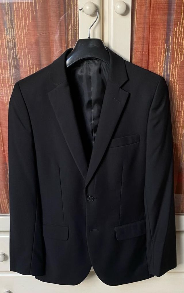 Traje Negro Puro Ego como nuevo