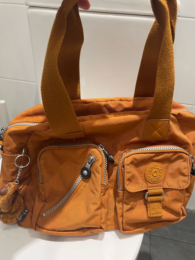 Bolso hombro kipling. Usado solo 1 vez